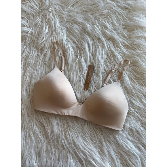 Skims Wireless Form T-shirt Bra Sand Size 36B - Picture 3 of 7